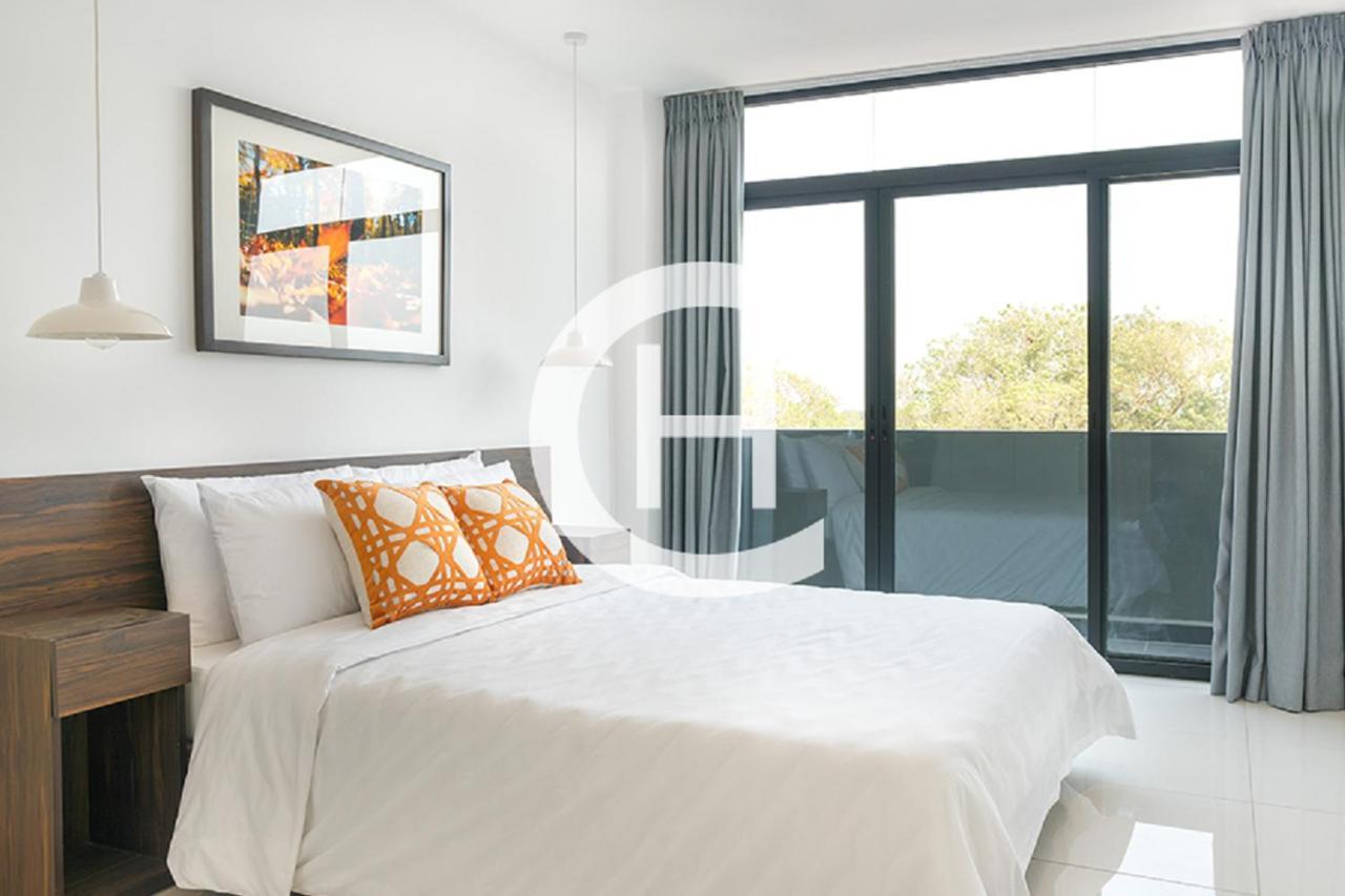 Embassy Gardens By Clifton Homes Acra Exterior foto
